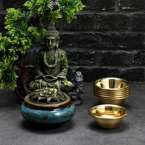 Miniatura 5 de Juego de 7 tazas budistas de agua de 2.75 pulgadas, cuencos de altar de latón para adoración del templo, rituales sagrados y uso decorativo