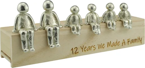 Miniatura 4 de Idea para el 12º aniversario – 12 años que hicimos un adorno de metal familiar – Elige tu combinación familiar (1 niño)