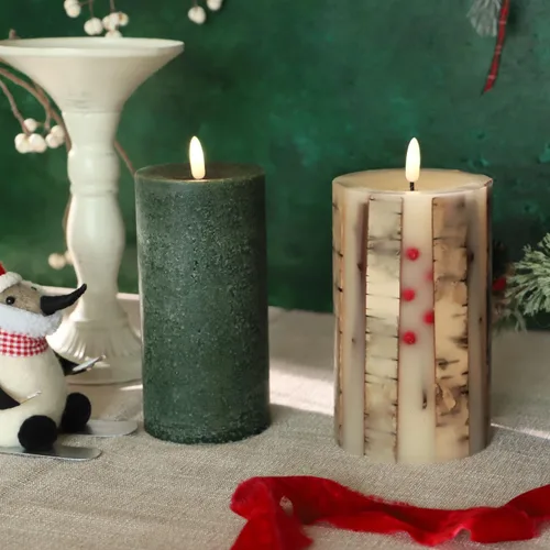 Miniatura 8 de Velas de abedul real sin llama incrustadas con bayas rojas, velas de Navidad sin llama con control remoto, velas tipo pilar que funcionan