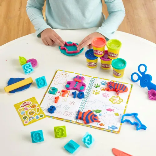 Miniatura 8 de Play Doh - Juego de aprendizaje creativo que incluye mantel, calcomanías, 5 cortadores de animales, 10 sellos, 3 herramientas y 5 latas de masa