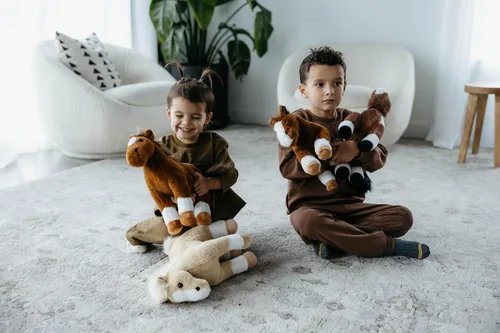 Miniatura 2 de The Petting Zoo Peluche de caballo Palamino de pie, regalos para niños, animales salvajes de corral Onez, juguete de peluche de caballo Palamino, 12