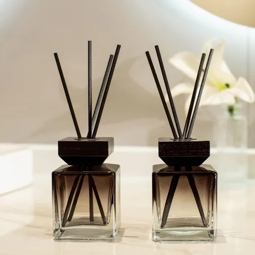 Miniatura 8 de Botellas difusoras de vidrio de fragancia, frascos difusores con tapas y palo de ratán, juego de 4 piezas de accesorios de fragancia de 6.8 fl oz