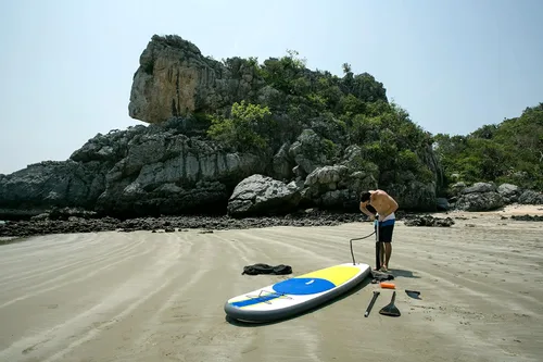 Miniatura 2 de Blue Water Toys Kit de tabla de remo inflable Crossover de pie o kayak: bomba, mochila, correa de bobina, paletas, asiento desmontable, límite