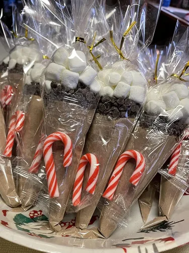 Miniatura 7 de COOLAKE Bolsas de golosinas en forma de cono, 100 unidades de 7 x 14.5 pulgadas, bolsa de celofán, bolsa de palomitas de maíz con lazos giratorios