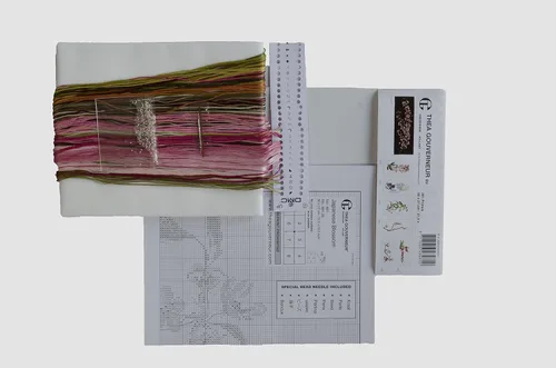 Miniatura 3 de Thea Gouverneur - Kit de punto de cruz, flor japonesa, Aida, 18 unidades, kit de bordado para adultos, hilos de bordado DMC y otros suministros