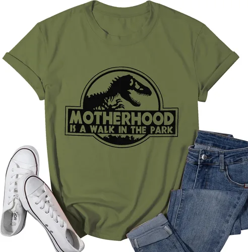 Camiseta de dinosaurio para mujer, diseño de dinosaurio y mamá, camiseta divertida con texto en inglés "Motherhood is a Walk in the Park"