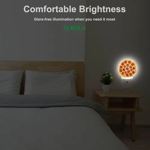 Miniatura 4 de EKOBLA Luz nocturna enchufable para pizza, patrón de comida de queso y salchichas, luz nocturna LED con sensor automático para habitación