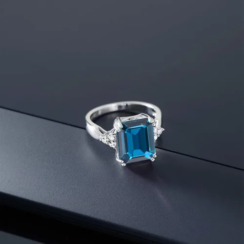 Miniatura 50 de Gem Stone King Anillo de compromiso con piedra natal de 5-10 quilates para mujer, plata de ley 925, corte esmeralda de 0.47 x 0.394 pulgadas, anillo