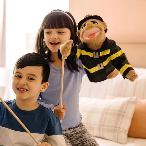 Miniatura 3 de Melissa & Doug - Paquete de marionetas, oficial de policía y bomberos