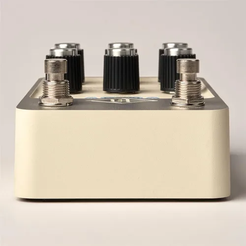 Miniatura 3 de Universal Audio Pedal de modulación UAFX Astra