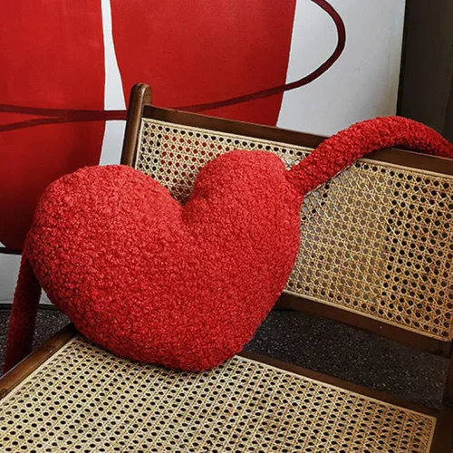 Miniatura 3 de Almohada de corazón rojo, cojín de brazos de dibujos animados con brazos largos para decoración de dormitorio, regalo de San Valentín