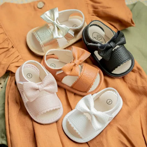 Miniatura 3 de Miamooi Sandalias de verano para bebés y niñas, zapatos de cuna con lazo, zapatos de piel sintética para niños pequeños, suela de goma suave