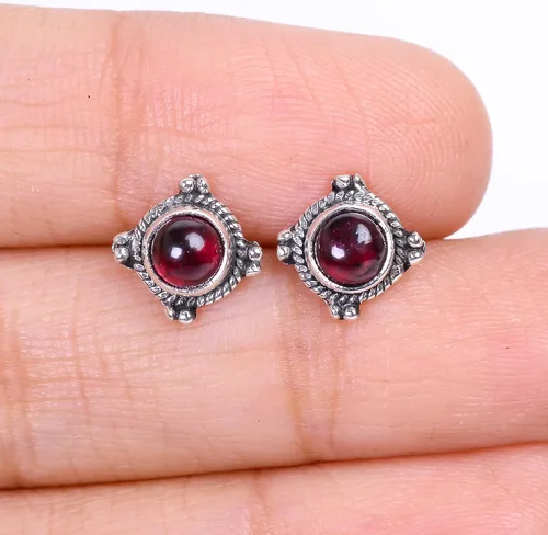 Miniatura 45 de Round Gemstone Stud Design 2