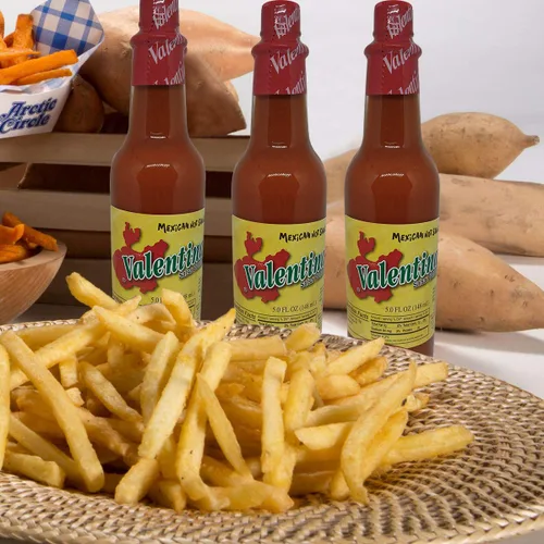 Miniatura 5 de Valentina Salsa Red Hot Sauce Salsa mexicana picante totalmente natural, vegana, mezcla de especias hecha de pimientos rojos, perfecta para papas