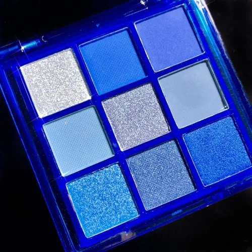 Miniatura 8 de Paleta de sombras de ojos de 9 colores negro ahumado mate con purpurina, sombra de ojos duradera impermeable para niñas y mujeres