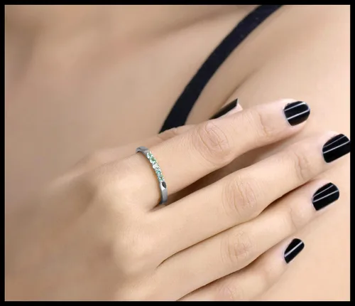 Miniatura 49 de Dazzlingrock Collection Anillo de boda redondo de 5 piedras preciosas o diamantes para mujer en oro macizo de 10 K/14 K/18 K