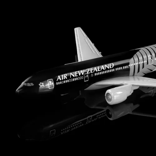 Miniatura 3 de 24-Hours 1/400 Nueva Zelanda black777 modelo de avión para exhibición