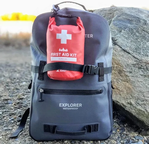 Miniatura 7 de Breakwater Supply™ Kit de primeros auxilios impermeable, bolsa seca precargada con suministros de preparación de supervivencia de emergencia