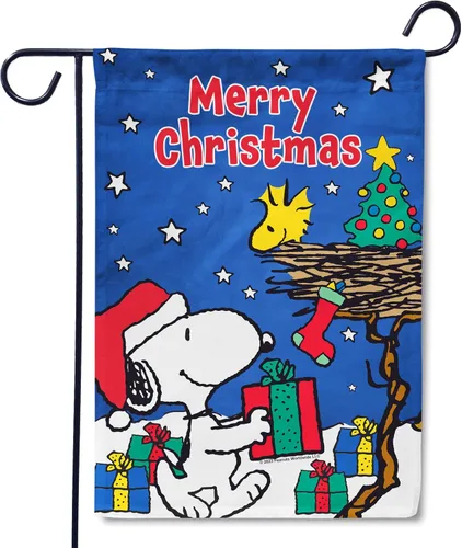 Flagology, PEANUTS Merry Christmas Snoopy and Woodstock - Bandera de jardín de 12 x 18 pulgadas, bandera para exteriores, tela exclusiva de primera