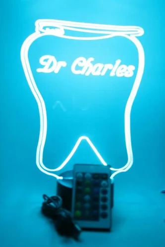 Miniatura 9 de MIRROR MANIA Lámpara de mesa LED personalizada con grabado de dientes y cepillo dental, viene con control remoto, 16 opciones de color, cable