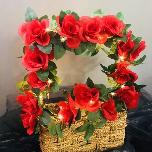Miniatura 7 de Guirnalda de luces artificiales de vid de rosas de 7.5 pies, funciona con pilas, guirnalda de flores de rosas para San Valentín, boda, dormitorio