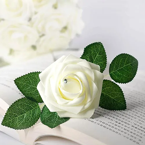 Miniatura 4 de SWEETIME Flores falsas para decoración, 50 ramos de rosas de espuma en caja, hojas verdes, paquete de cabeza de rosa sintética blanca crema