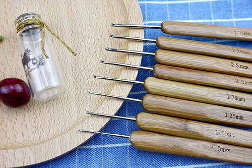 Miniatura 5 de Juego de agujas ergonómicas de ganchillo con estuche para manos artríticas