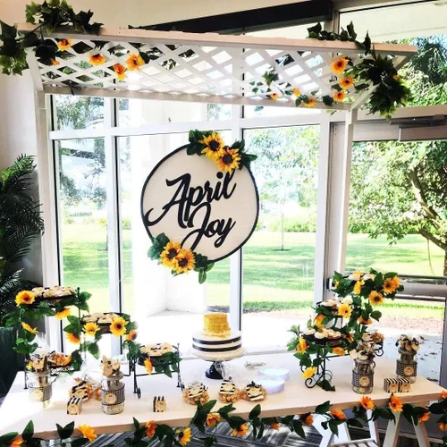 Miniatura 6 de DEEMEI Paquete de 4 guirnaldas artificiales de girasoles de seda colgantes con flores y hojas verdes para mesa de boda, jardín, manualidades