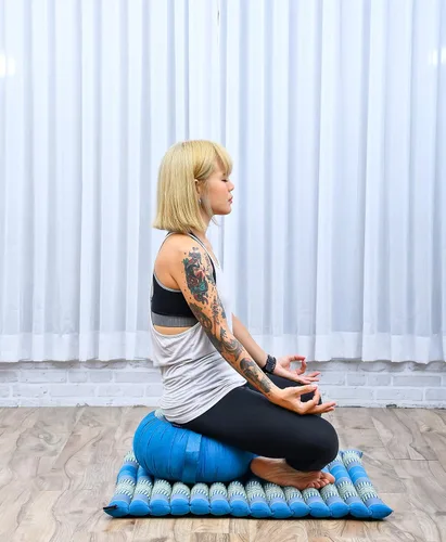 Miniatura 4 de Leewadee Juego de cojines de meditación: 1 almohada redonda de meditación Zafu y 1 alfombrilla de meditación Zabuton cuadrada enrollable, paquete