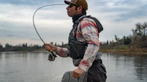 Miniatura 7 de Astral V-Eight Fisher - Chaleco salvavidas para adultos, alta ventilación, USCG tipo III PFD, para pesca y excursiones Gris