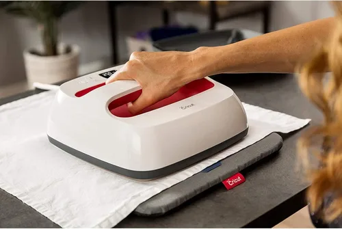 Miniatura 4 de Cricut EasyPress Mat - Alfombrilla protectora resistente al calor para máquinas de prensa de calor y proyectos de HTV y plancha, [12" x 12"]