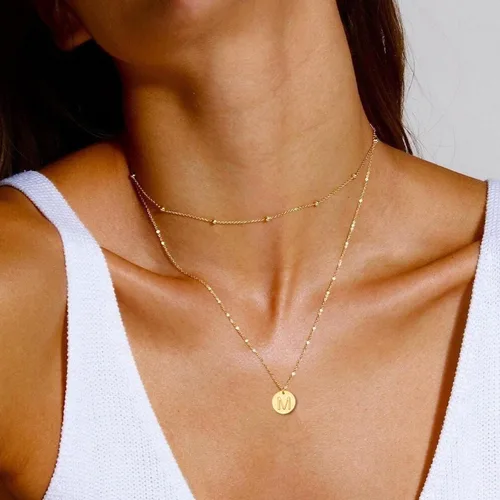 Miniatura 2 de Collares con inicial de oro para mujer, collar de monedas con letras delicadas en capas para mujer, gargantilla chapada en oro de 14 quilates, dije