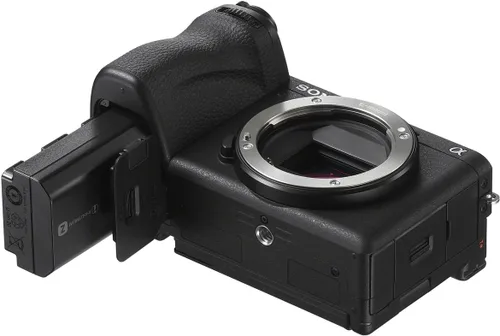 Miniatura 11 de Sony Alpha 6700 – Cámara con lente intercambiable APS-C con sensor de 26 MP, video 4K, reconocimiento de sujetos basado en IA, grabación Log, manejo