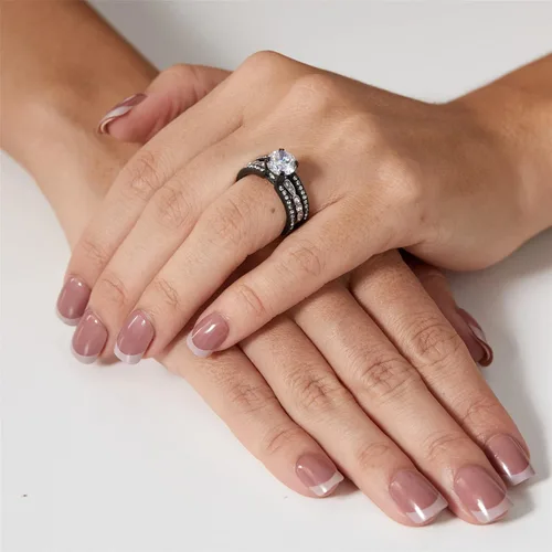 Miniatura 5 de Anillos de compromiso a juego para parejas diseño titanio y acero inoxidable con circonia cúbica, de Mabella