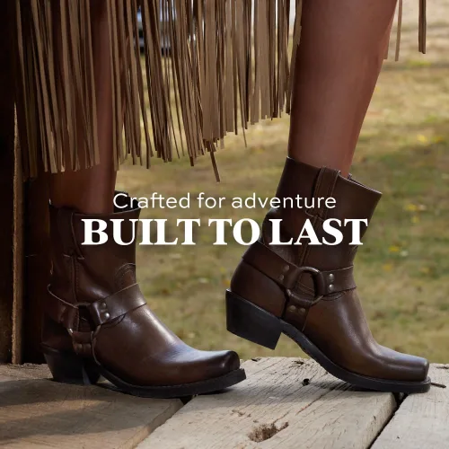 Miniatura 7 de Frye Arnés 8R Botas para mujer hechas de cuero italiano lavado y engrasado con construcción Goodyear Welt, suela de goma y tacón de cuero apilado