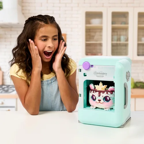 Miniatura 9 de Cookeez Makery Freezy Cakez. Mezcla y decora a tu mejor amigo de peluche. Coloca tu mezcla de pastel en la congelación y sorpréndete cuando salga un