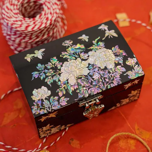 Miniatura 2 de February Mountain Caja pequeña de joyería de nácar con tapa de espejo, organizador de almacenamiento de joyas para aretes, collares, anillos