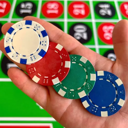 Miniatura 4 de SEETOOOGAMES 100 piezas de 0.41 oz de arcilla compuesta de dados a rayas casino fichas de póquer - 4 colores (rojo, verde, blanco y azul)
