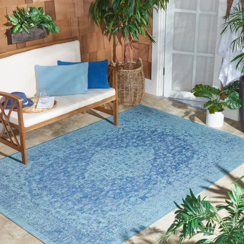 Miniatura 13 de SAFAVIEH Alfombra lavable para exteriores, colección Courtyard de 2.3 x 6.7 pies, color verde azulado y crema, no desprende pelusa y es fácil