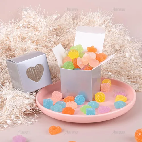 Miniatura 9 de AUEAR, Paquete de 50 cajas de regalo Kraft con ventana de corazón de plástico transparente de 2 x 2 x 2 pulgadas, regalo gris para pasteles, dulces