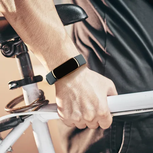 Miniatura 8 de Tobfit Paquete de 6 correas deportivas compatibles con correas Fitbit Luxe para mujeres y hombres, correas de silicona suave impermeables