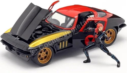 Miniatura 5 de Marvel 1:24 1966 Chevy Corvette - Auto fundido a presión con figura de viuda negra de 2.75 pulgadas, juguetes para niños y adultos