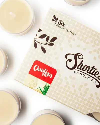 Miniatura 2 de Velas navideñas de alta calidad, paquete de 3 (18 velas de té altamente perfumadas) – Dicken's Navidad, árbol de Navidad, Nochebuena – Hecho