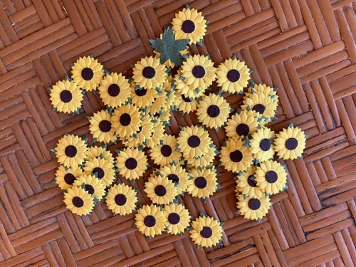 Miniatura 2 de Girasoles hechos a mano, flores de papel de morera, 1.25 x 1.25 pulgadas, amarillo con centro marrón, 50 piezas, lo mejor para álbumes de recortes