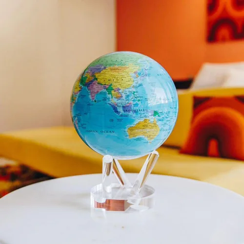 Miniatura 9 de MOVA Globo – Mapa político azul océano clásico (4.5 pulgadas) Globo del mundo giratorio alimentado por luz Decoración educativa del hogar,
