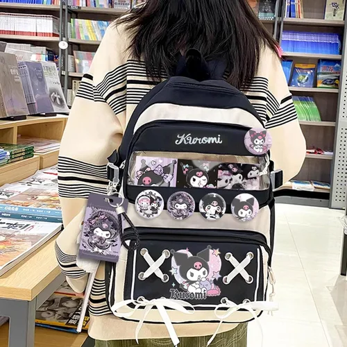 Miniatura 6 de Roffatide Anime Kuromi - Mochila Kawaii con 21 piezas de accesorios de dibujos animados estética de viaje nuevo semestre bolsa de regalo con bonitos