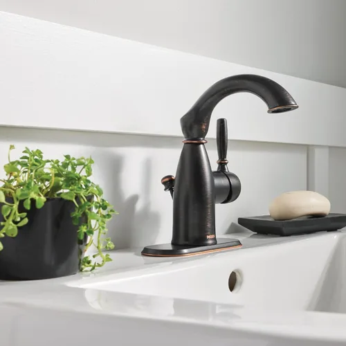 Miniatura 9 de Moen Sarona Bronce Mediterráneo de un solo mango y un solo agujero grifo de lavabo de baño rústico de estilo granja con placa de cubierta opcional