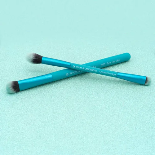 Miniatura 4 de MODA EZGlam - Juego de brochas de maquillaje de ojos ahumados, 2 brochas de maquillaje de ojos que incluyen 1 cepillo de doble punta para mezclar