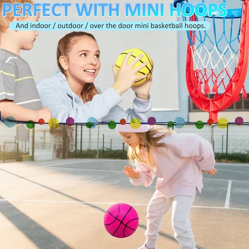 Miniatura 7 de Oleitodh Juego de 18 mini pelotas de baloncesto de 5 pulgadas, juego de pelotas de baloncesto pequeñas de PVC para juegos de aro sobre la puerta