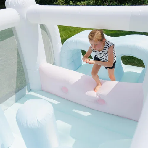Miniatura 8 de Bounceland Obstacle Dream Bouncer Combo Slides, 18.5 pies x 8.5 pies x 6 pies de alto, soplador de aire incluido con GFCI, toboganes dobles, carrera